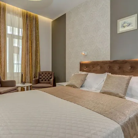 Royal Theatre And Σπλιτ