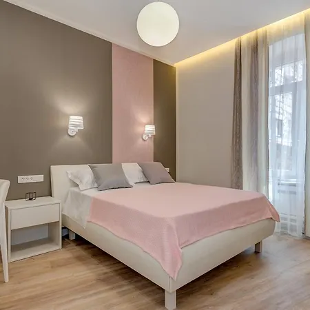 Royal Theatre And Σπλιτ